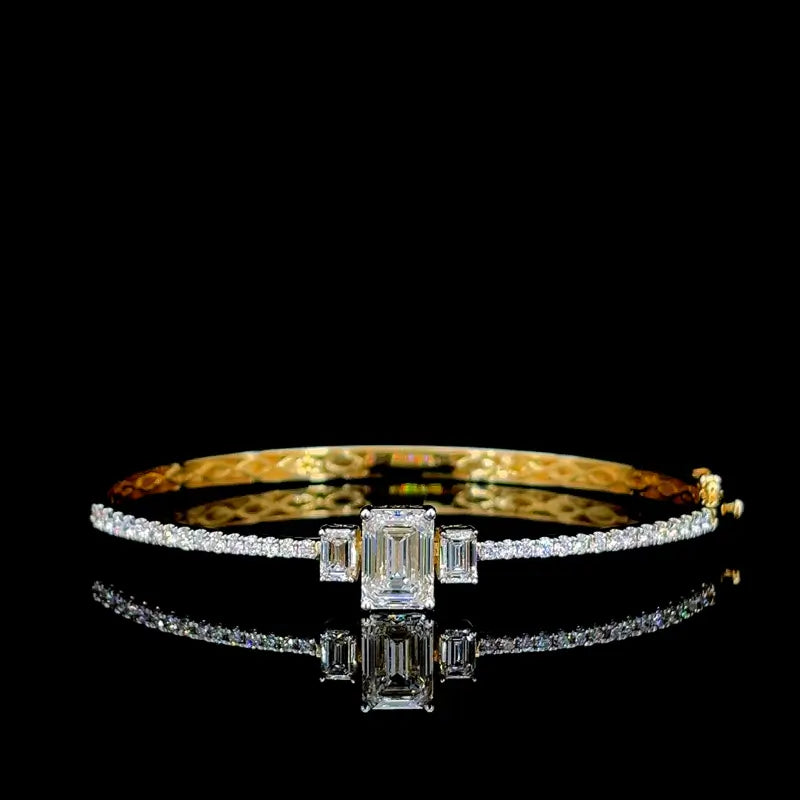 Triveni 2.4 carat emerald cut kada