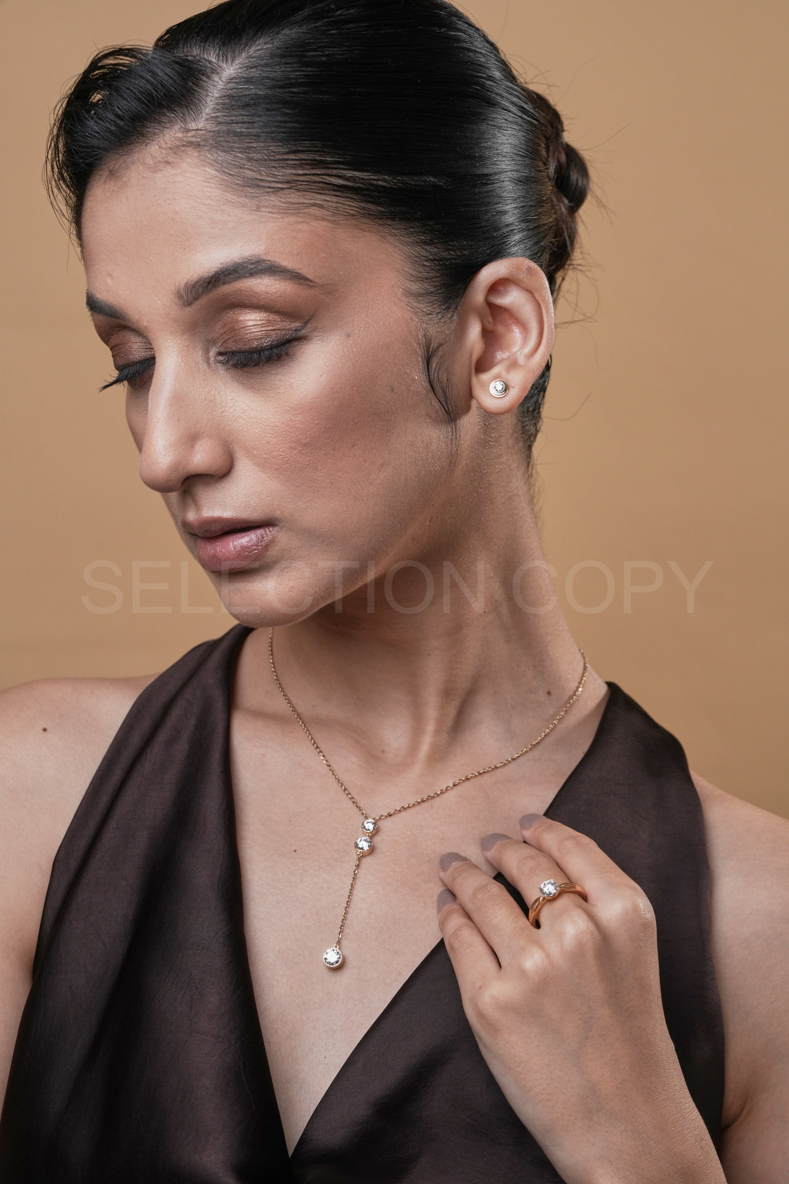 Mrinal Necklace
